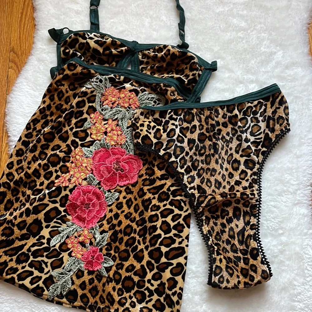 Solstice Intimates Wildcat Set - Picture 8 of 13